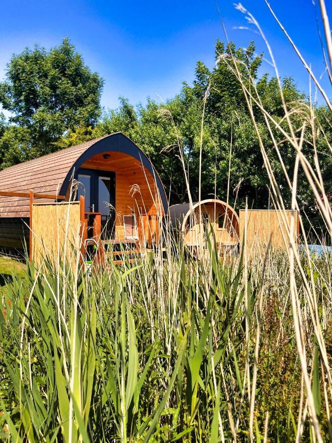 Pod Hotelkamer Aan Het Water Dokkum Eksteriør bilde