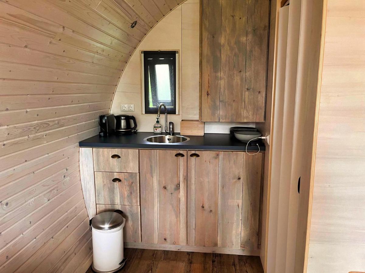 Pod Hotelkamer Aan Het Water Dokkum Eksteriør bilde